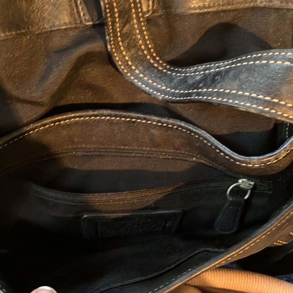 Coach bag! - Picture 6 of 7